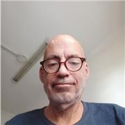 Profesir de música con experiencia en adolescentes adultos y tercera edead